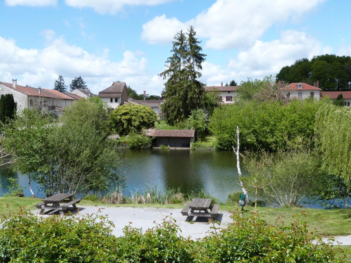 Domaine Des Hameaux Du Lac - Bg Saint-Pardoux-lʼOrtigier Exteriér fotografie